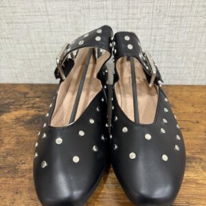 Bailarina tachuelas